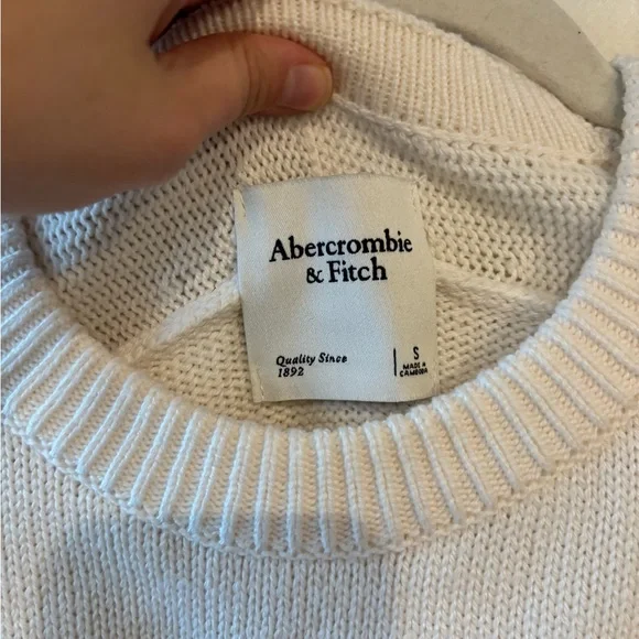 Abercrombie & Fitch Cream Sweater with Navy Dice Design - Picture 3 of 5